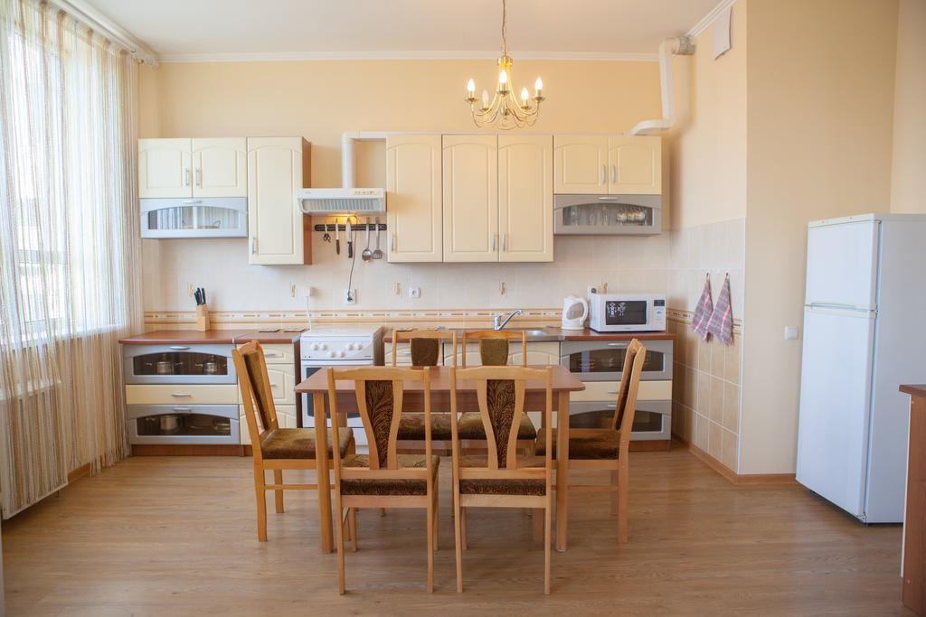 Apartment In 2 Min From Poznyaky Metro Station Kyiv