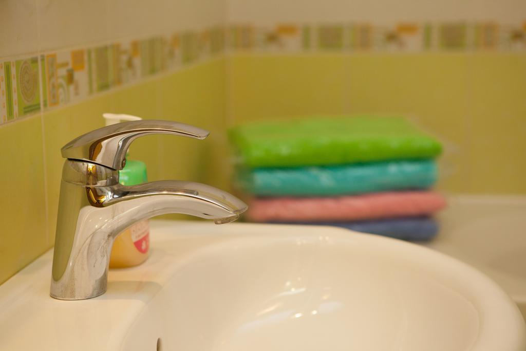 In 2 Min From Poznyaky Metro Station Apartment