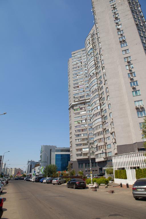 In 2 Min From Poznyaky Metro Station * Kiev
